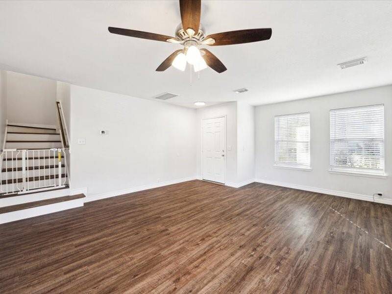 Dining room.
