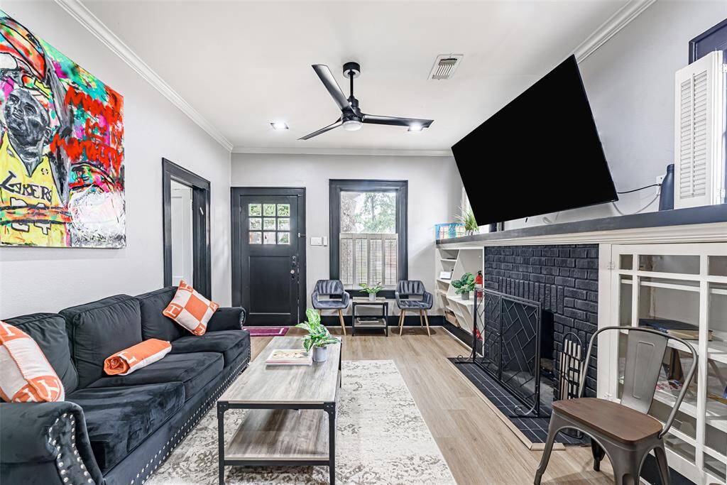 This property is currently a successful Airbnb, offering a great investment opportunity with established income potential.