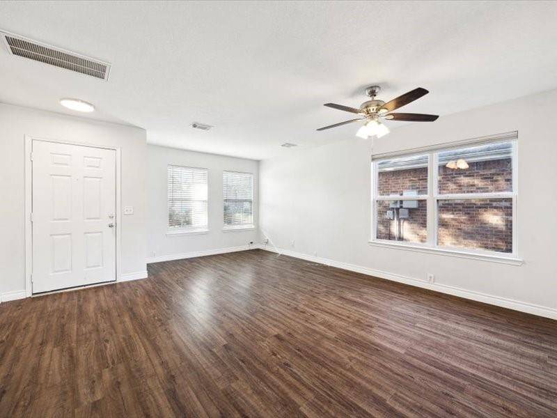 Another view of the dining room.