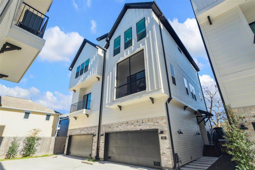 Welcome to 1407 W 23rd St, located in a charming community with no HOA fees.