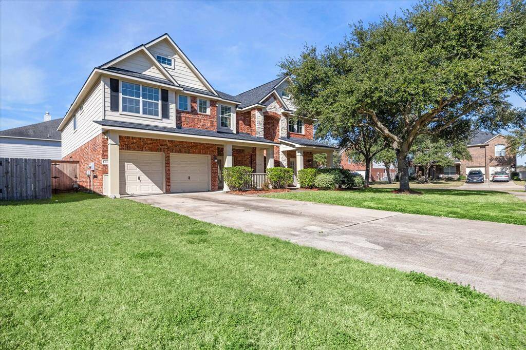 Large corner cul de sac lot with plenty of front yard space as well as the backyard.
