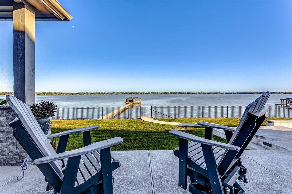 ThruFlow 5' wide 250' pier leading to the boathouse. Features all aluminum stairs with handrail and Thruflow treads