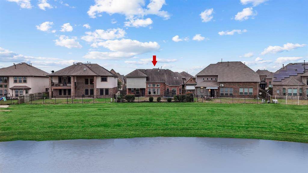 What a wonderful lake lot!