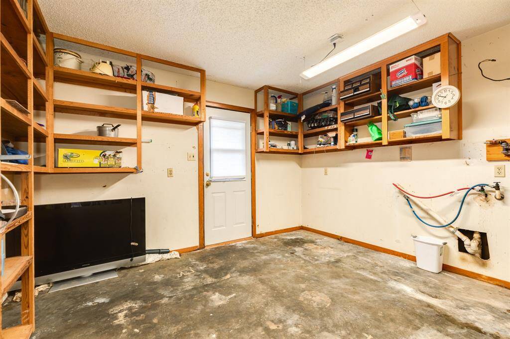 Large Utility Room off Kitchen