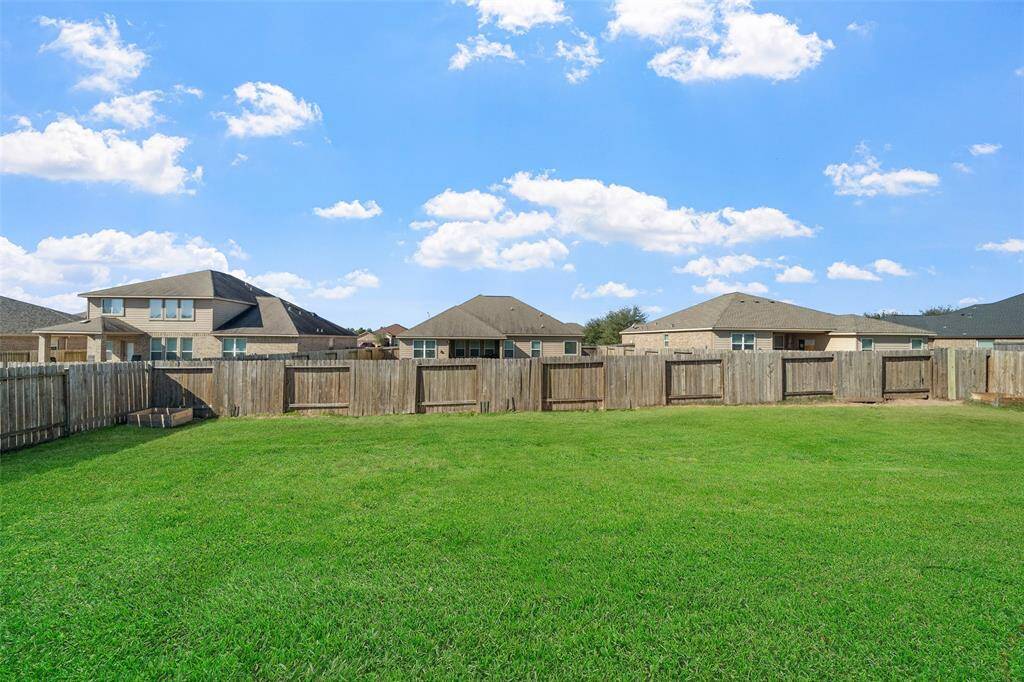Amazing back yard with a privacy fence!