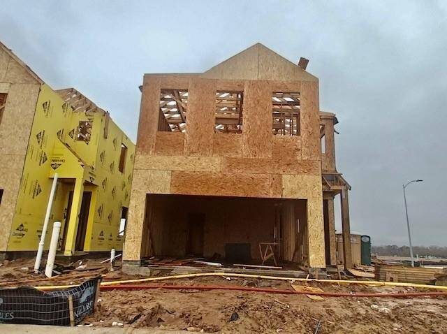 Two-story home with 4 bedrooms, 2.5 baths and 2 car garage