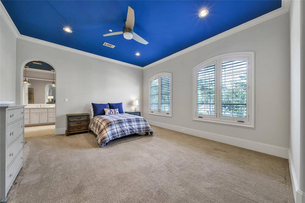Generously sized secondary bedroom upstairs with ensuite bathroom.