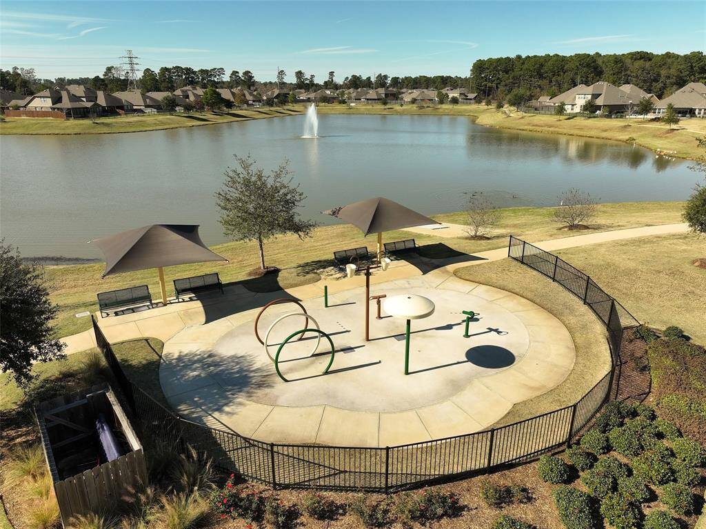 Splash pad inside the Grove