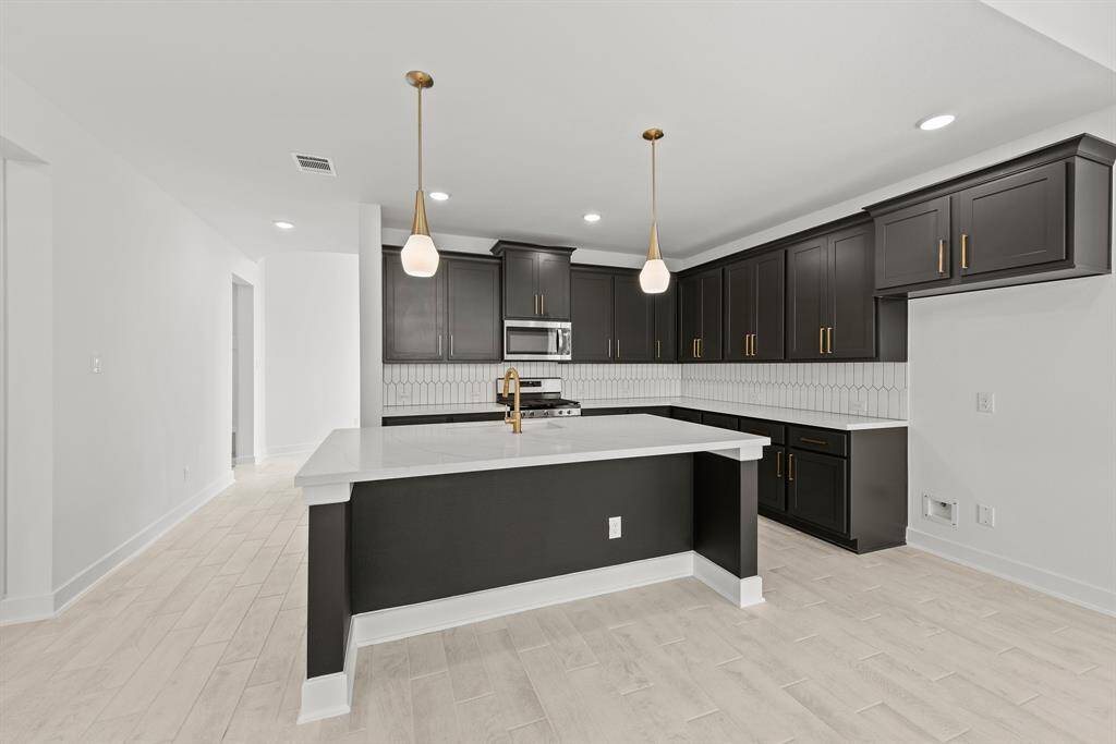 Representative photo. Home under construction. Design selections and colors may vary.