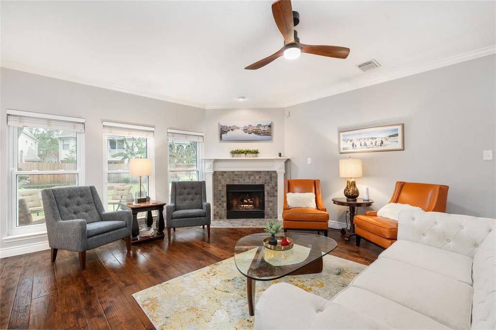 With plenty of space for entertaining, the Living Room is perfect for parties, or family nights in