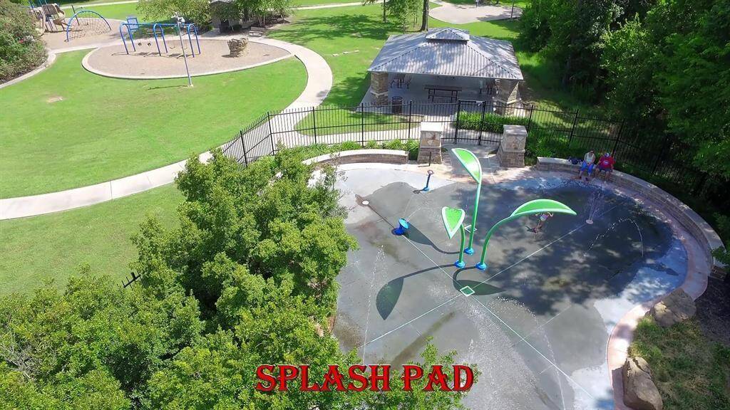 2 Splash Pads