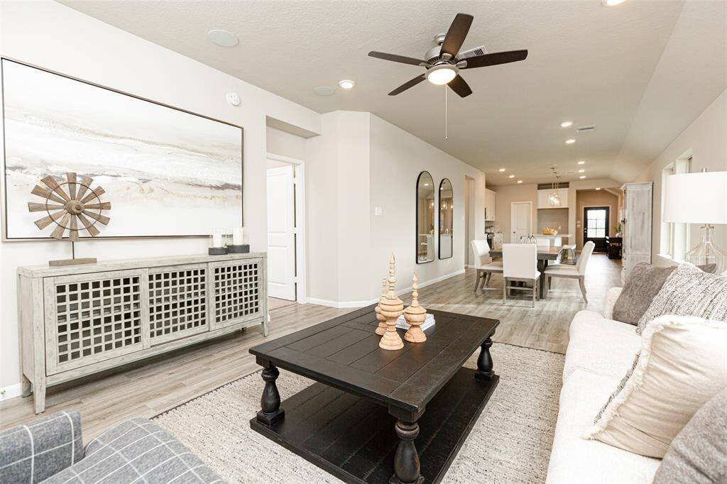 Sample photo of completed home with similar plan. As-built colors and selections may vary.