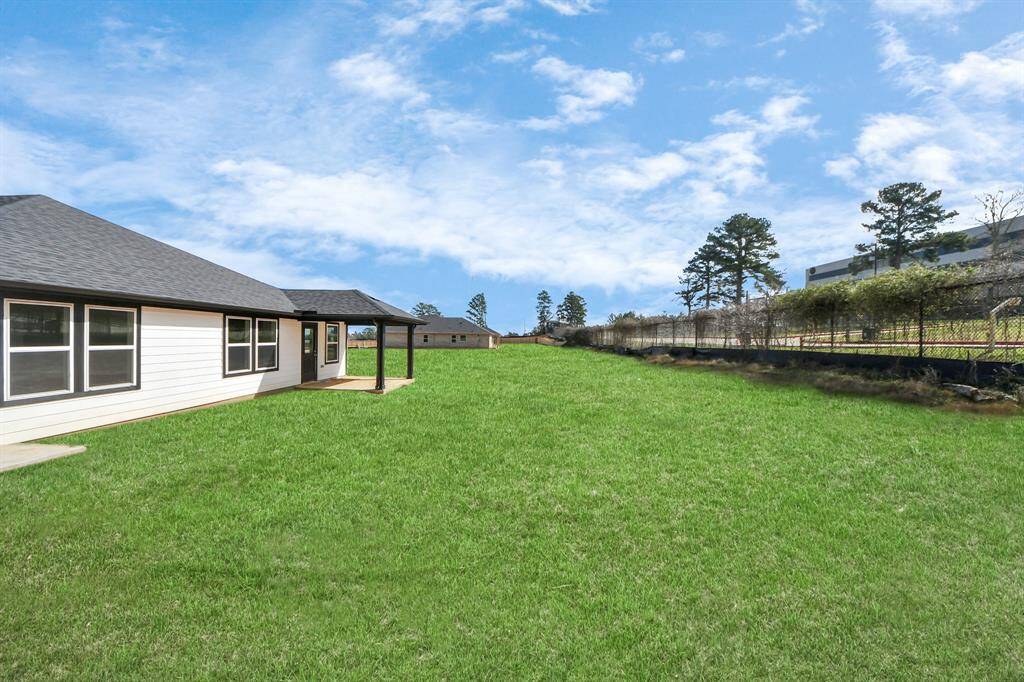 Plan features 3 bedrooms, 2 full baths, and over 1,500 sqft of living space.