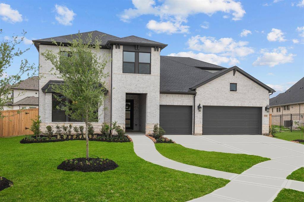 Welcome to The Harvard by David Weekley Homes. Move-In-Ready Now!