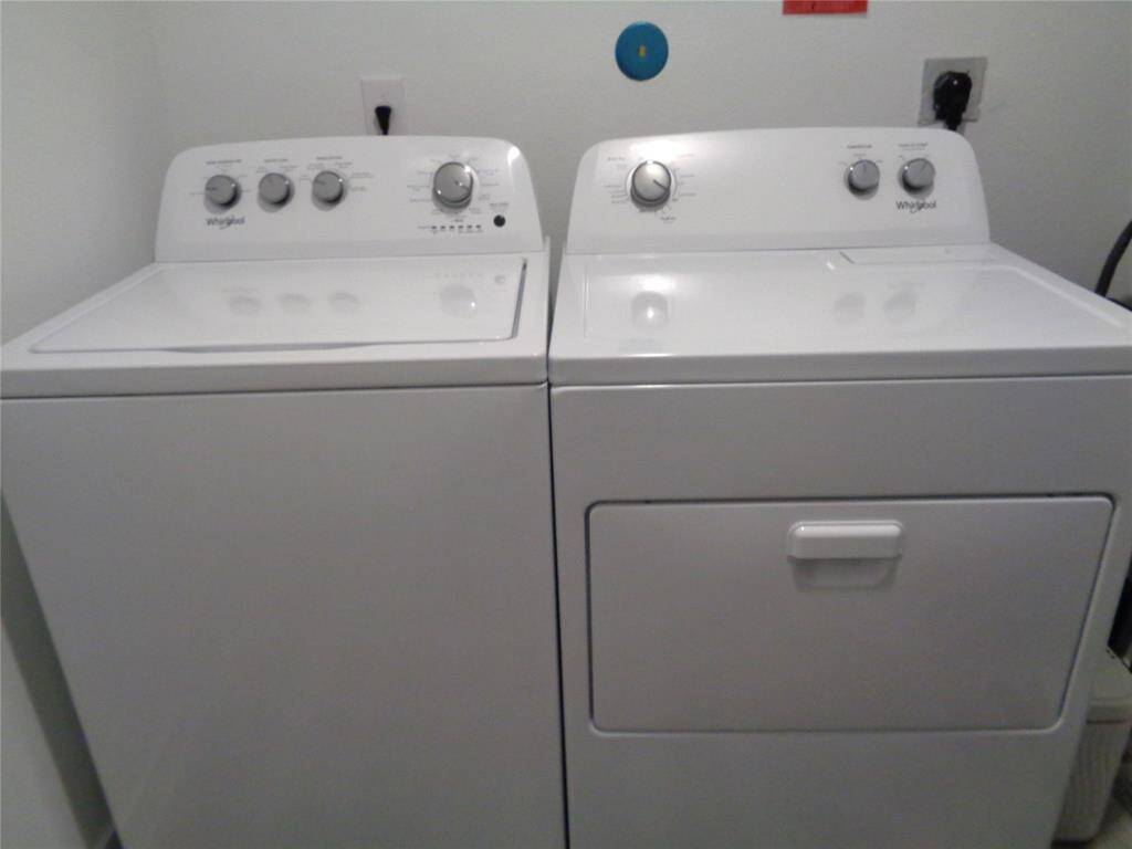 Washer & dryer included