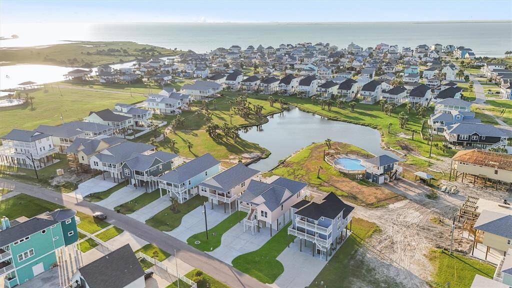 Aerial shot of The Park at Terramar showing the neighborhood pool and pond.