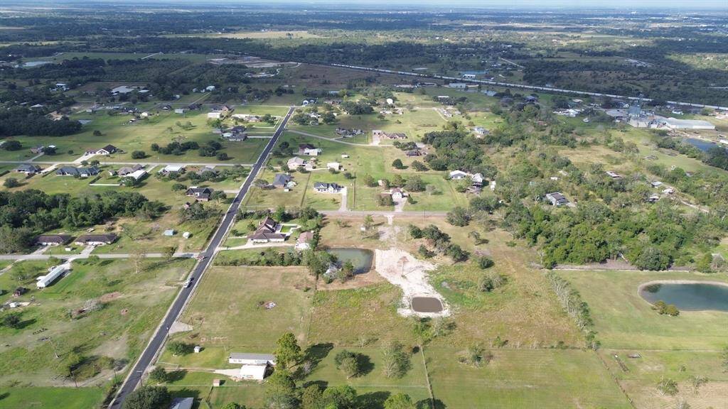 2.2 acres nestled in Galveston County, SANTA FE ISD