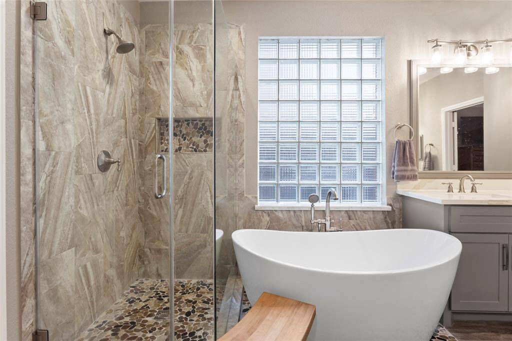 Here is your very own spa-like retreat!