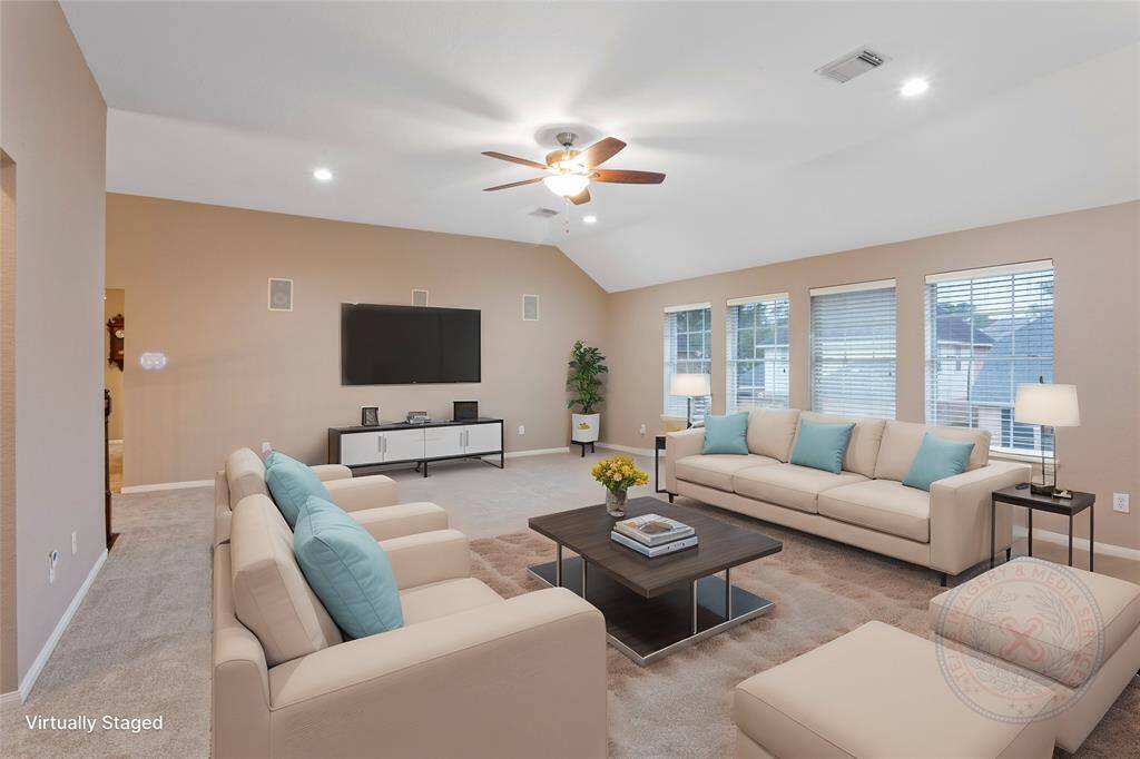 Virtual staging in the gameroom.
