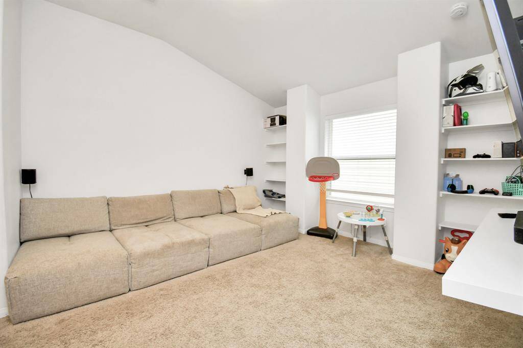 Gameroom/flex room