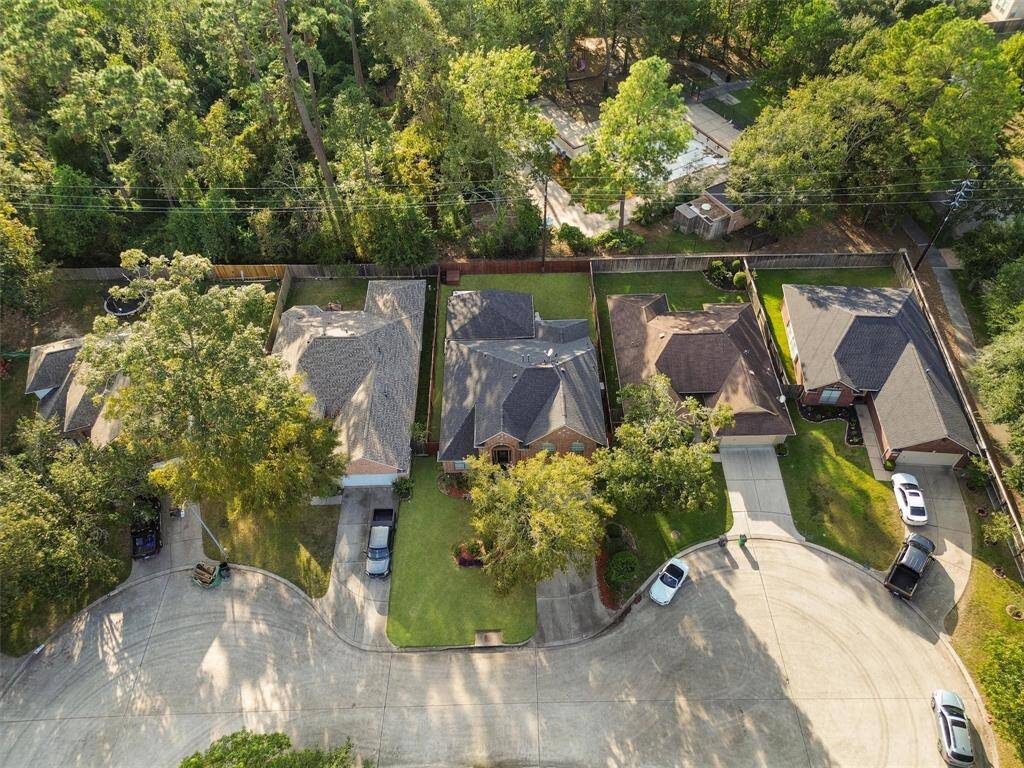 Home is located on a quiet street with a double cul de sac.