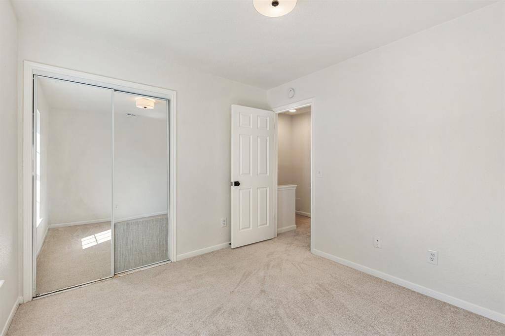 Bright, warm and inviting 2nd bedroom.