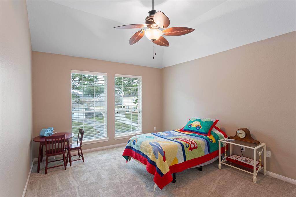 Plenty of room for large families!