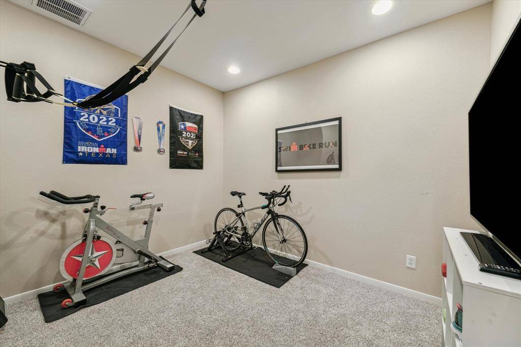 Extra room that can be used as a 5th bedroom.