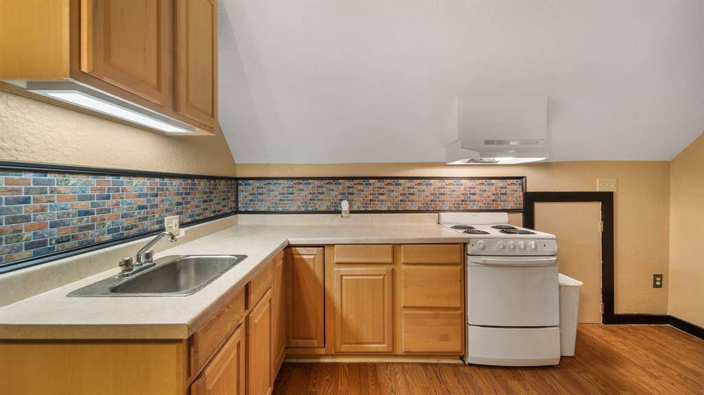 Garage Apartment #1 Kitchen