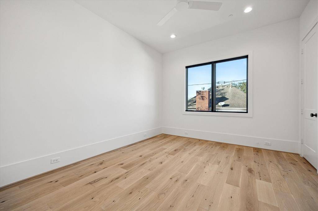 Secondary Bedroom
