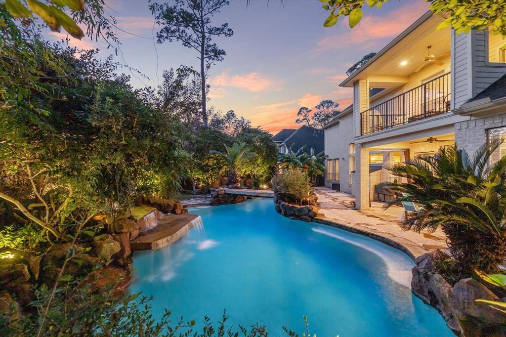 Waterfall and sitting ledge in the heated pool!