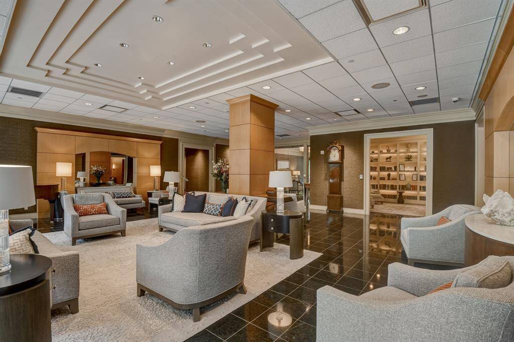 Lounge room