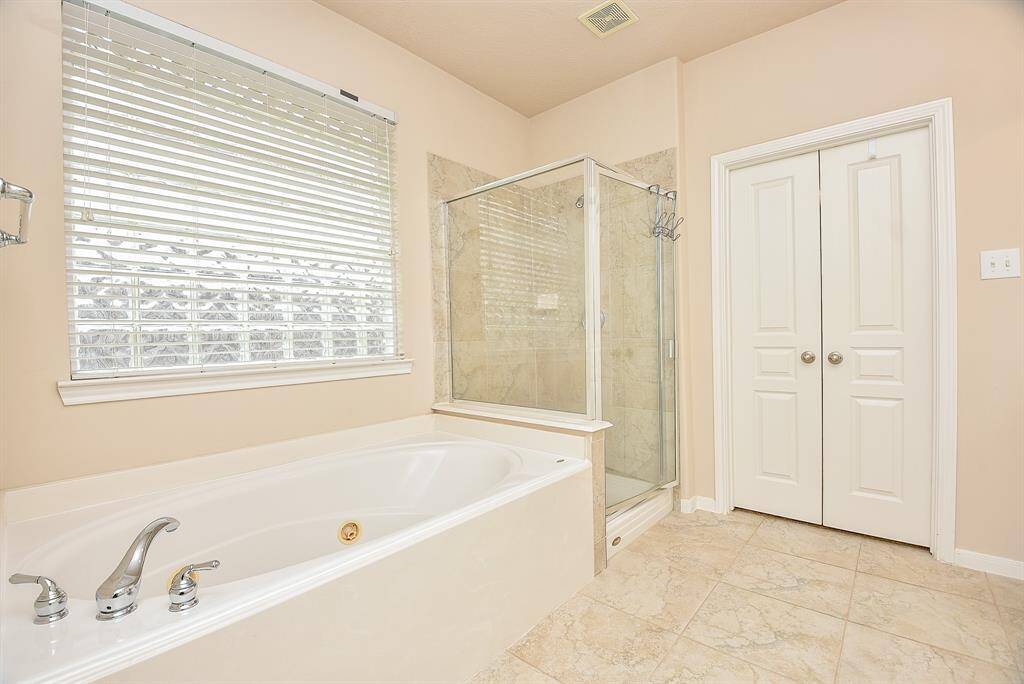 Take your pick: A long, languishing soak or a quick refreshing shower after move in day comes to a close1