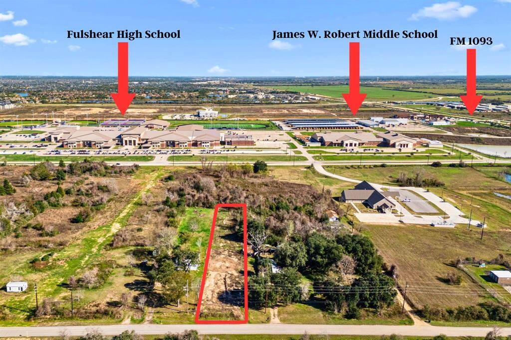 This ideally located 0.84-acre vacant lot measuring 72' front/back X 506' left/right is perfect for residential or commercial use. Nestled in the thriving area of Fulshear with high visibility, it is surrounded by significant growth and development, with the high school, middle school, and junior high conveniently located directly behind it. Lot measures 72" each side x506 " front and back. Please note that the property outline is approximate.