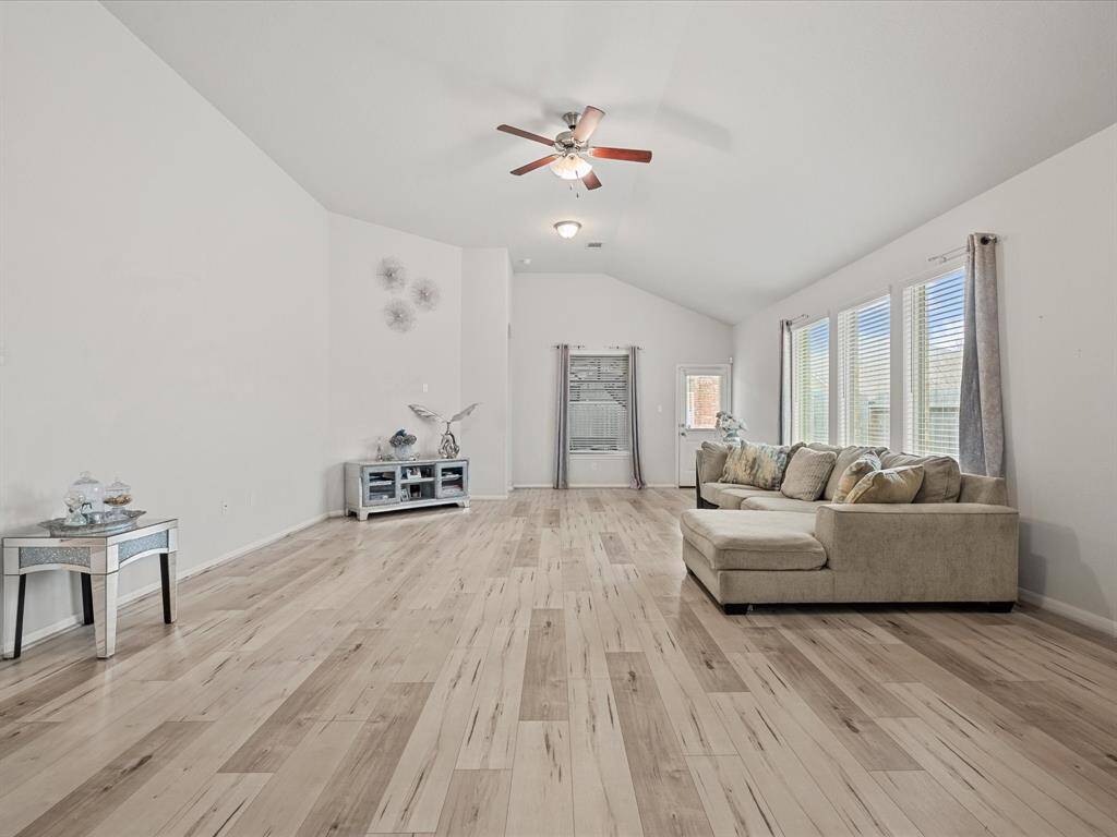 Spacious living room that opens up to the kitchen