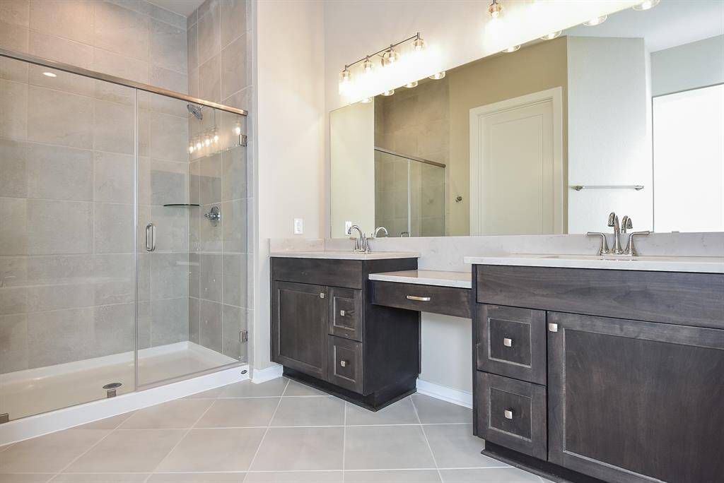 Ensuite bath
