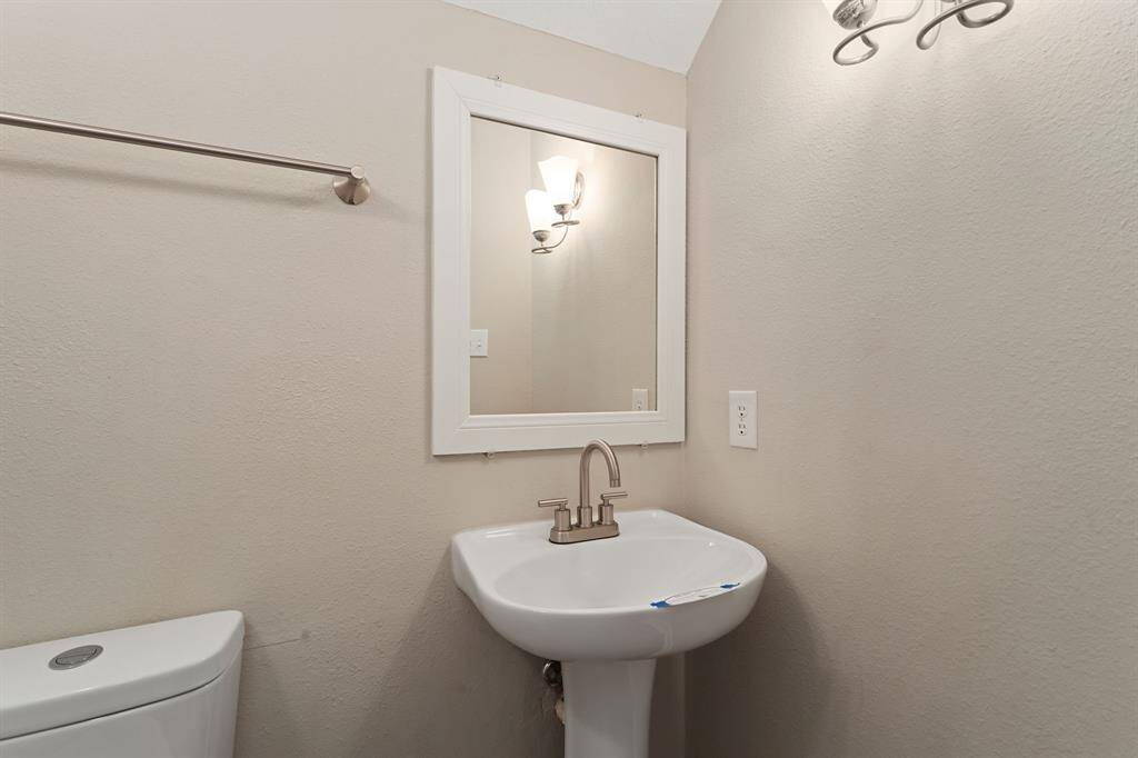 This is the half bath on the first floor!