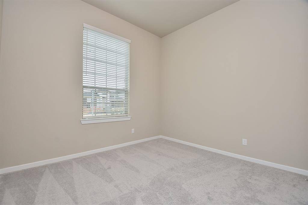 Secondary bedroom