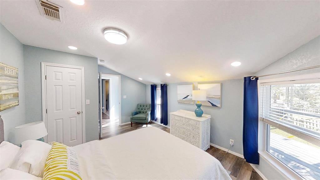 Large guest room