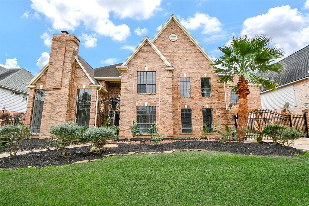 Welcome Home to 7611 Naremore!