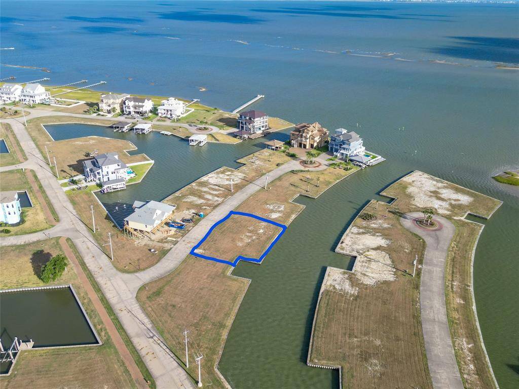 113 Linear Feet of Water Frontage