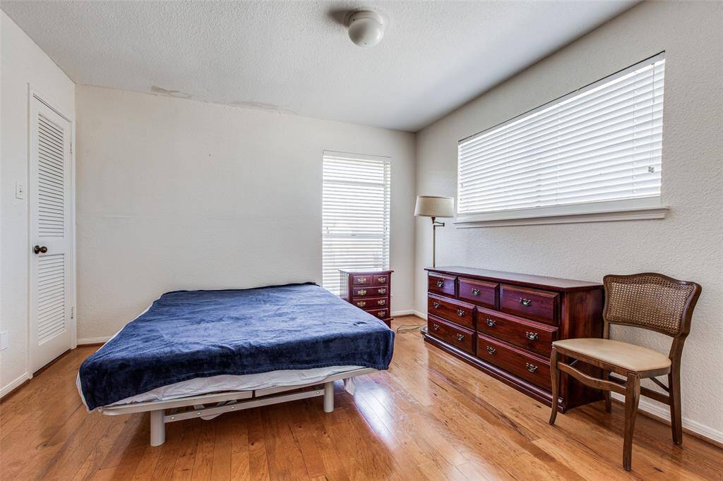Welcome guests with an inviting guest room that rivals boutique hotel charm.