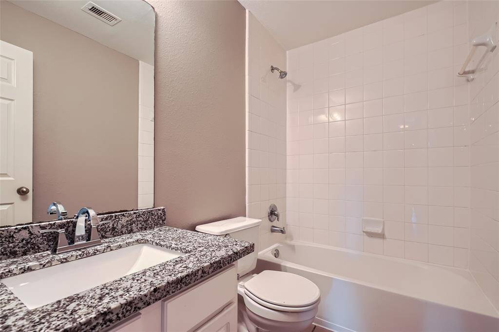 2nd Floor Guest Bathroom