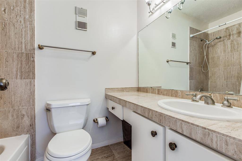The addition of well-placed bright lights ensures a perfectly lit space for any time of day.