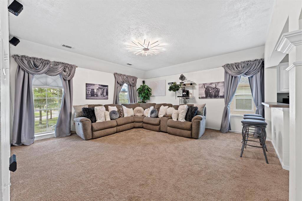 2nd floor large game room