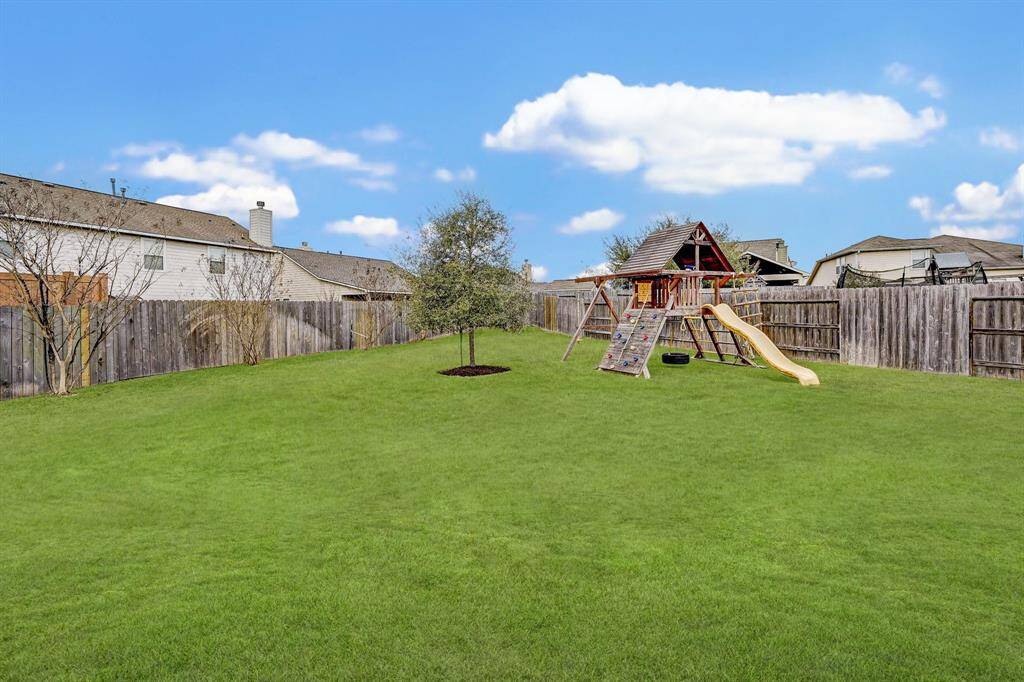 backyard is so spacious