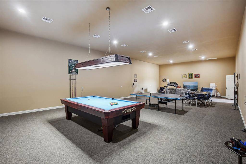 1250SF Man Cave