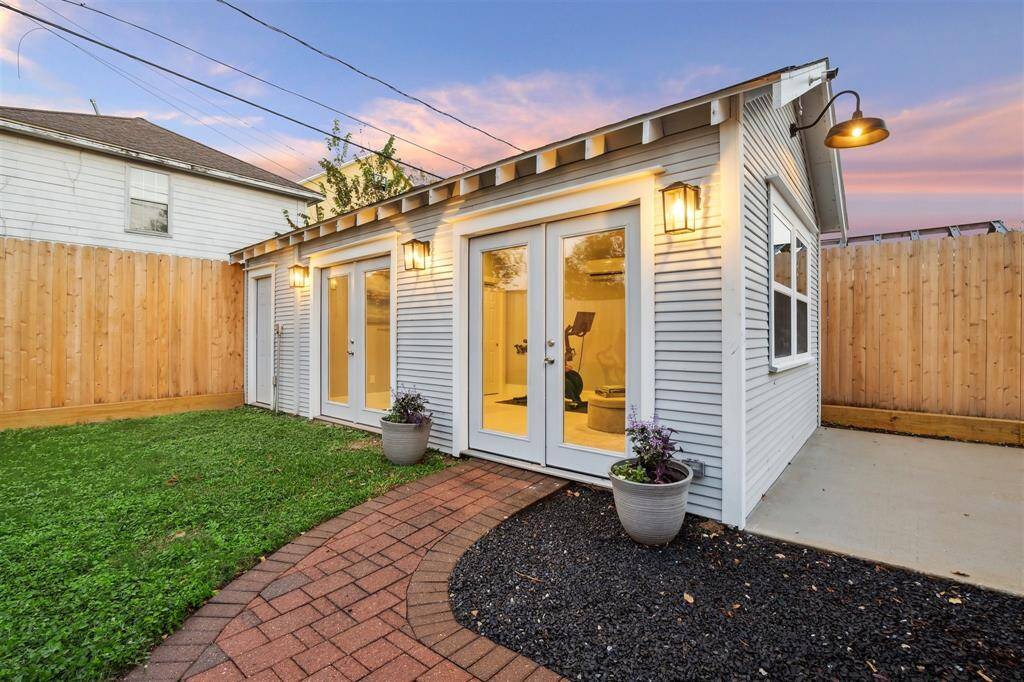 A bonus storage room is located off the back of this structure.