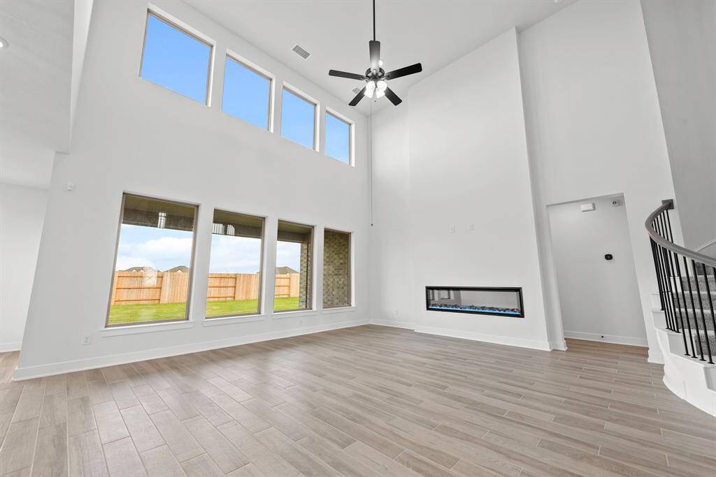Representative photo. Home under construction. Design selections and colors may vary.