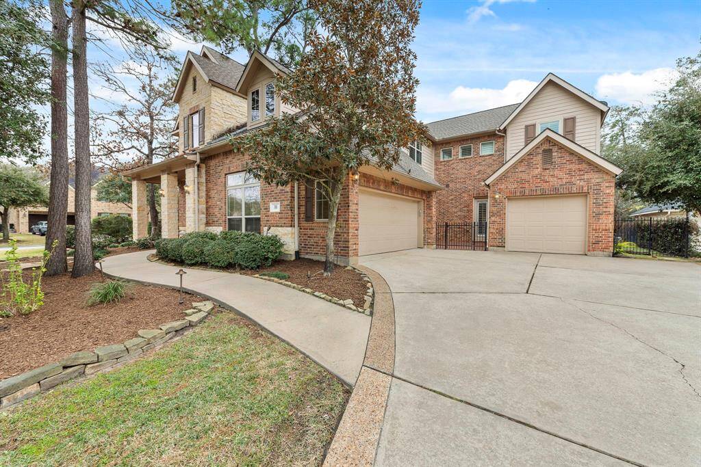 Don't miss this opportunity to make 99 Player Oaks Place your next home!